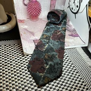 Isac Zelcer men tied vintage